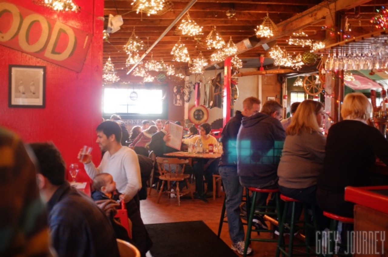The Barking Crab inside