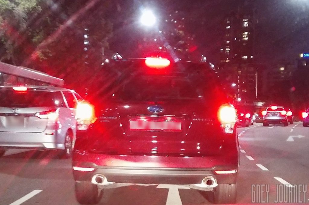 シンガポールで免許を取得-Red plate - off-peak car