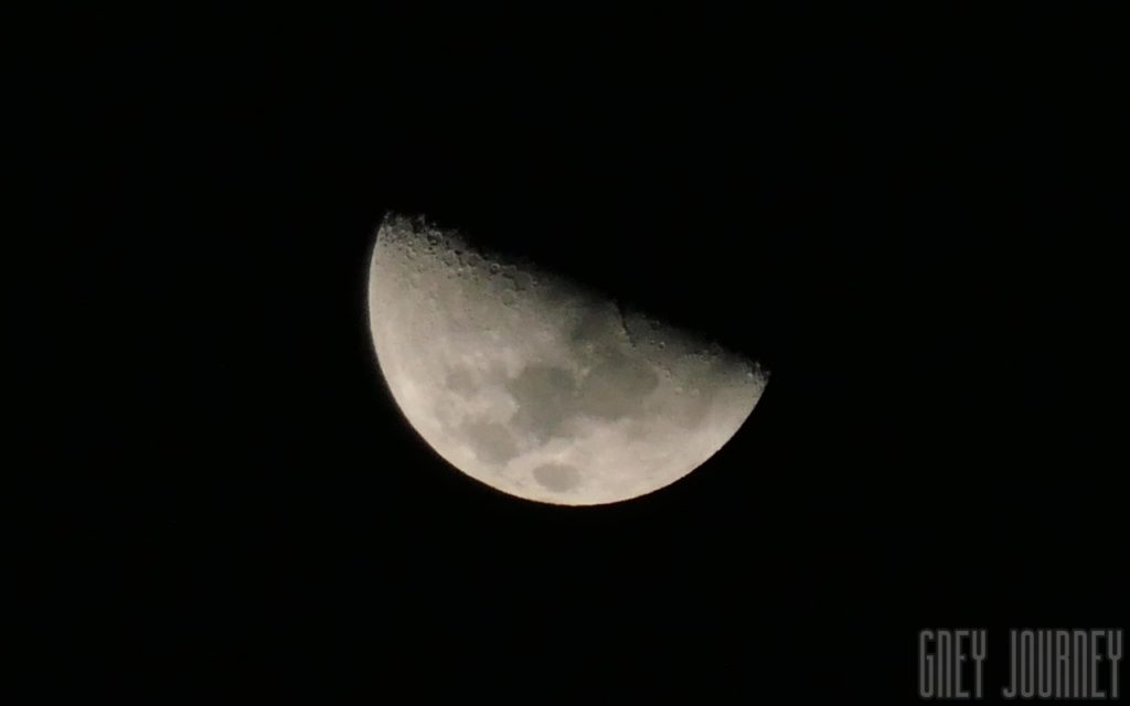 Leica C-LUXで月を撮影した写真