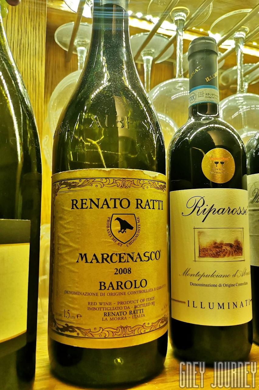 Wine BAROLO Renato Ratti - Caruso